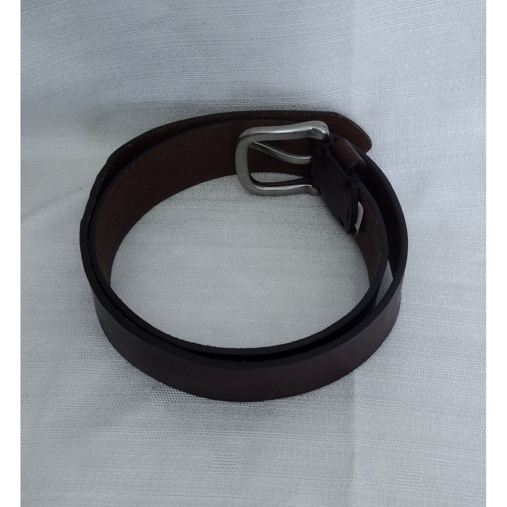 Levi's Men's Genuine Leather Belt Size 34 Medium Dark Brown Silver-Tone Buckle